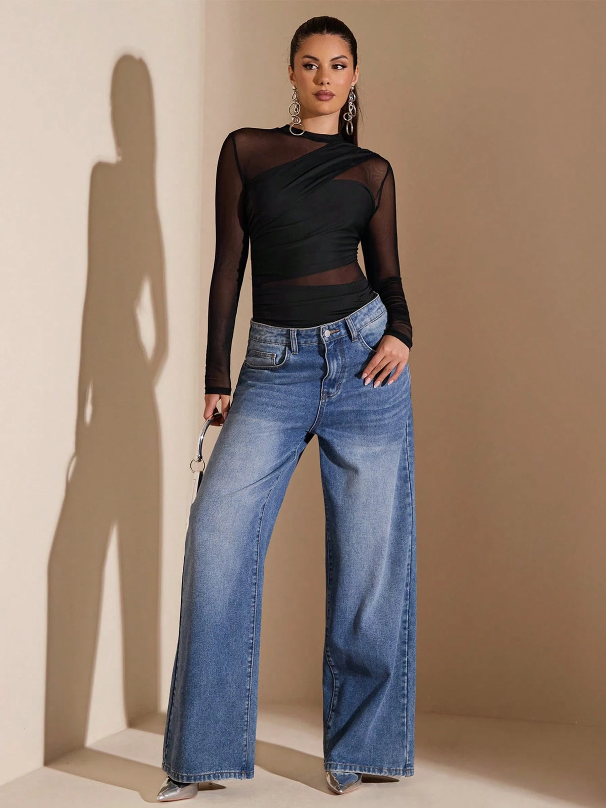 Body Tule Detalhes Cruzados